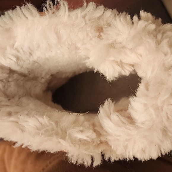 Ugg short boot - Picture 3 of 8